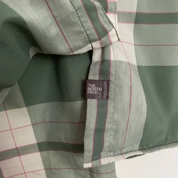 The North Face Plaid Nylon Casual Button Down Shirt Jacket - Picture 5 of 11